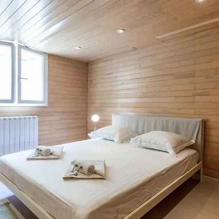 Comfortable House Near The In 比亚里茨